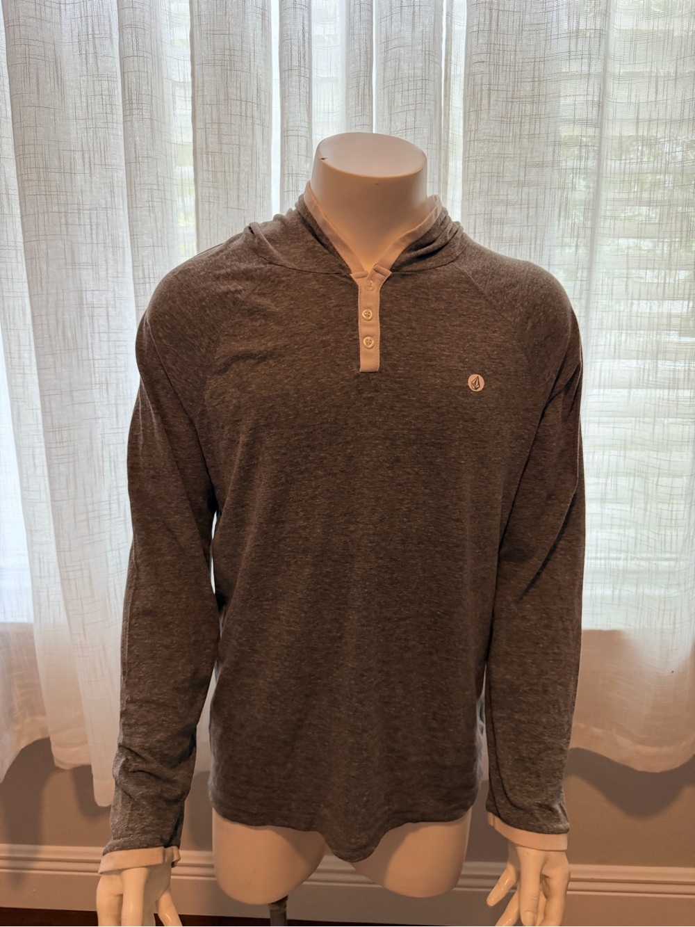 Volcom Men’s Large Gray Hooded Henley Long Sleeve Shirt